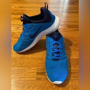 Nike men’s Kaishi, blue, size 11.5